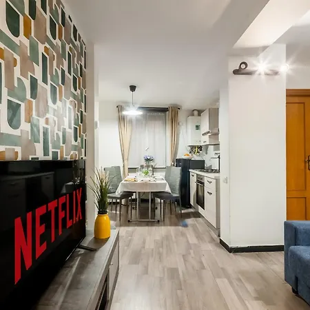 Sauli - Historic Center And Aquarium *